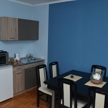 Blue House Apartment Ni Dış mekan fotoğraf