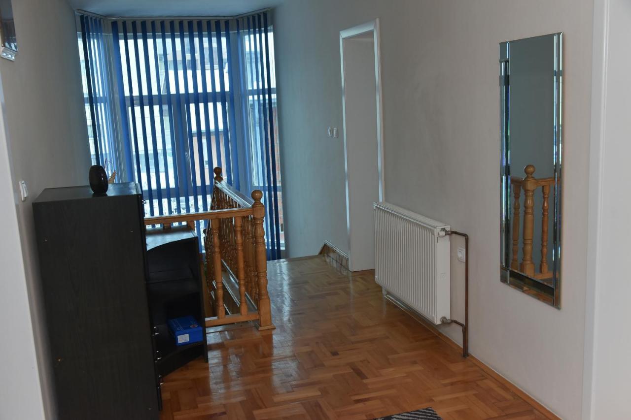 Blue House Apartment Ni Dış mekan fotoğraf