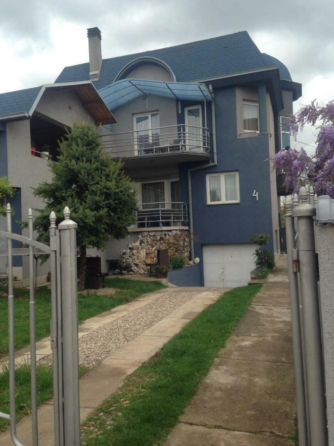 Blue House Apartment Ni Dış mekan fotoğraf